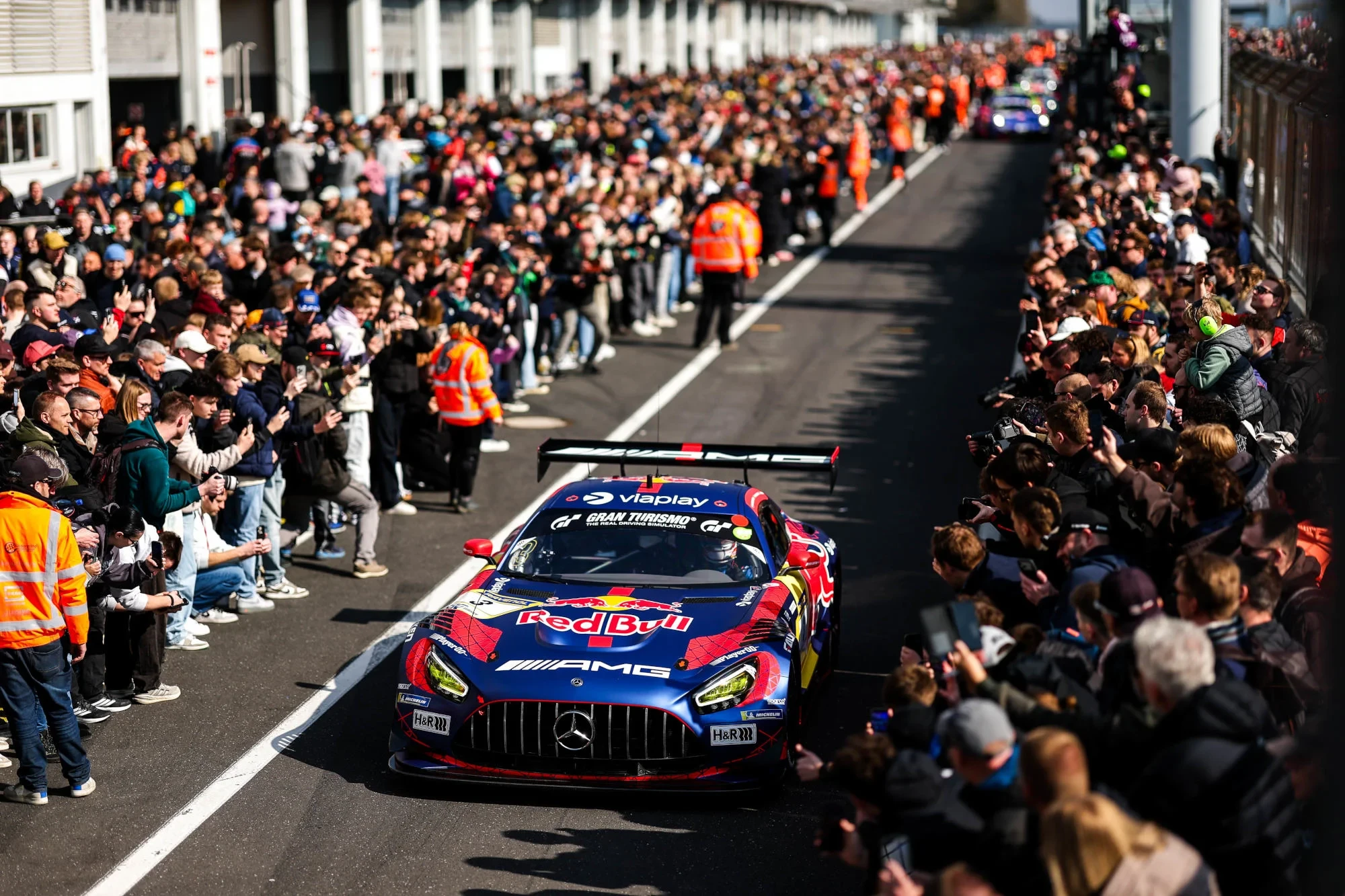 Thierry Vermeulen shocks Gamota BMW to claim Sunday 24h Nürburgring Qualifiers pole position